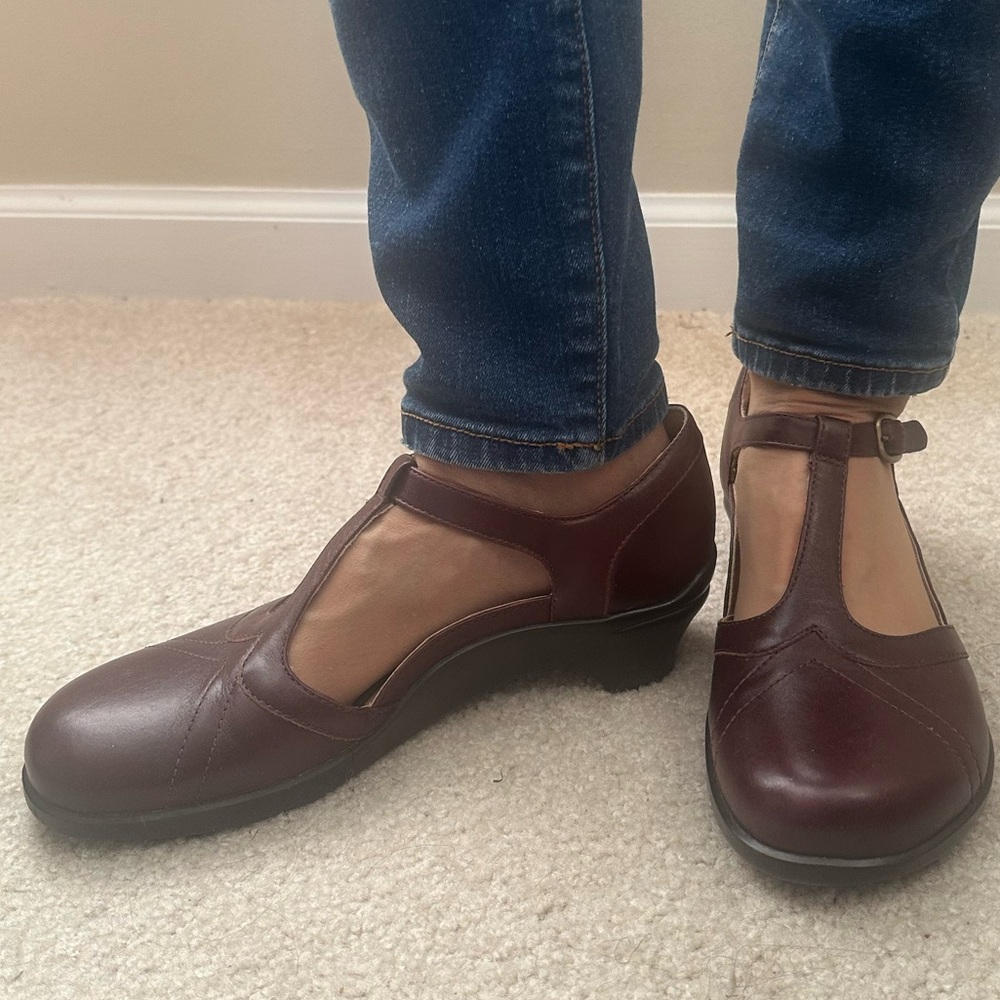 Maura Aravon by new balance dress shoes